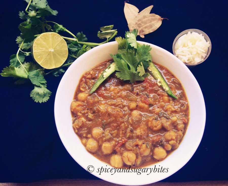 Chana Masala/ Garbanzo Beans-Indian Curry Recipe