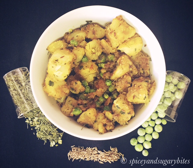 Aloo Mutter Ki Sabzi/Potato-Peas Stir Fry (No Onion-No Garlic)